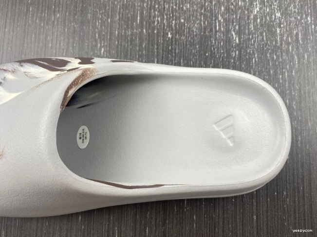 Adidas GZ5553 Yeezy Slide 0810